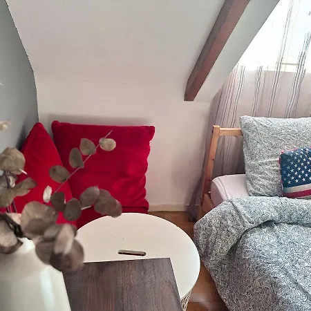 Family Oasis With 3 Bedrooms Near Paris Holiday home Chennevieres-sur-Marne